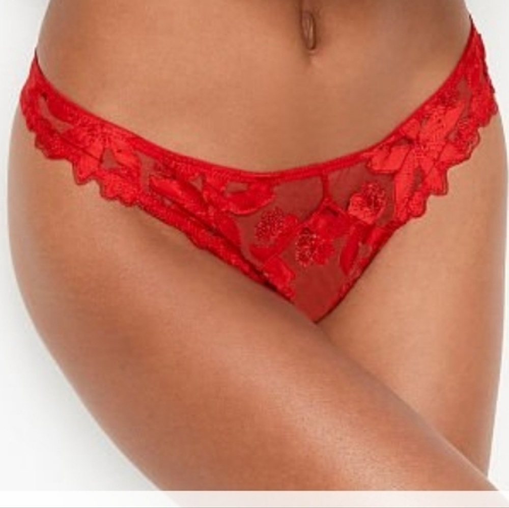 NWT Floral Embroidered Thong Panty
